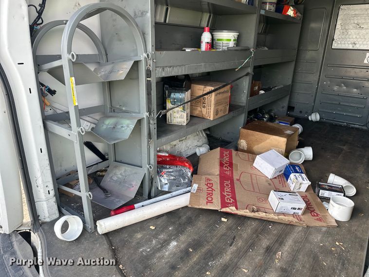 image for item YA3205 2015 GMC Savana G2500 van