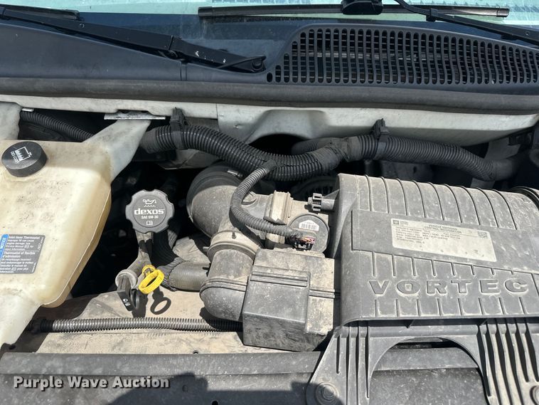 image for item YA3205 2015 GMC Savana G2500 van