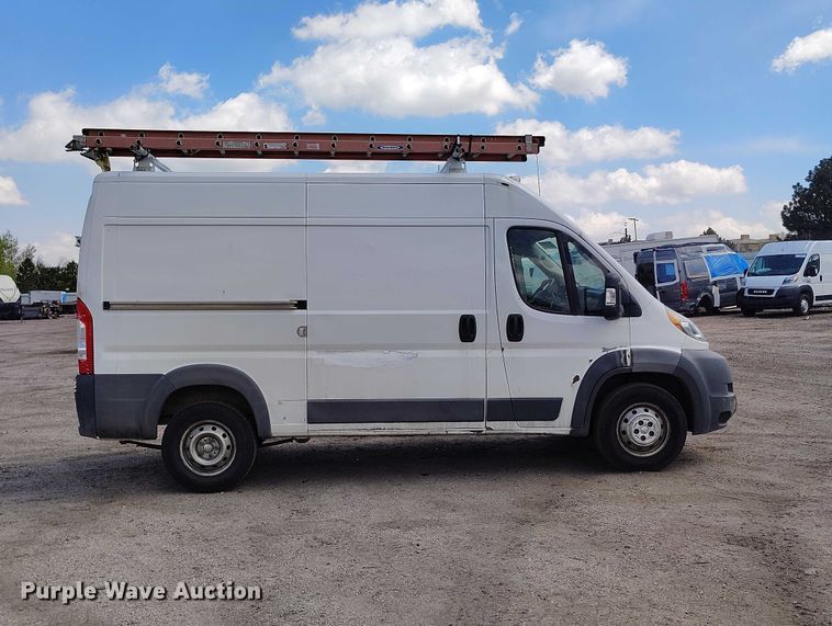 image for item YA3207 2018 RAM Promaster 2500 van
