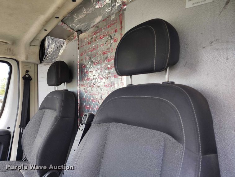 image for item YA3207 2018 RAM Promaster 2500 van