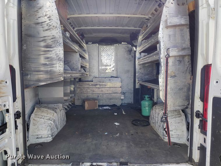 image for item YA3207 2018 RAM Promaster 2500 van