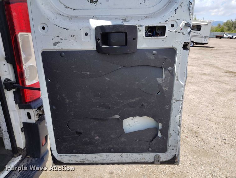image for item YA3207 2018 RAM Promaster 2500 van