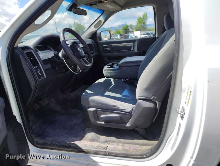 image for item YA3208 2018 RAM 1500 pickup truck