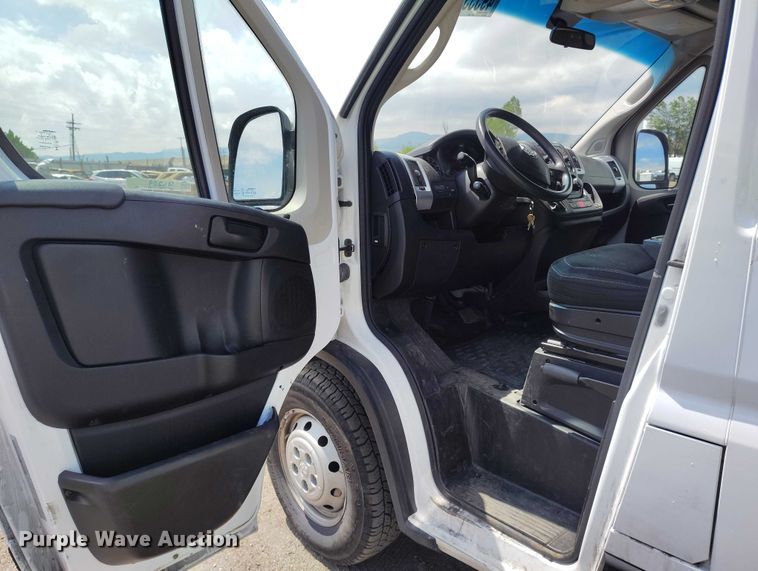 image for item YA3209 2019 RAM Promaster 2500 van