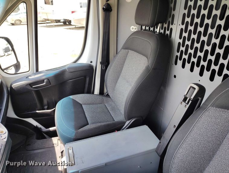 image for item YA3209 2019 RAM Promaster 2500 van