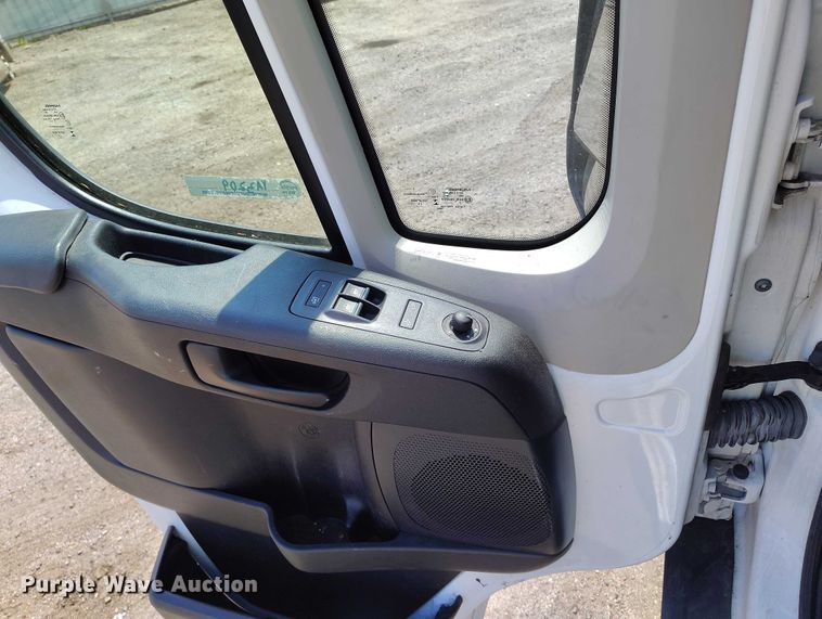 image for item YA3209 2019 RAM Promaster 2500 van