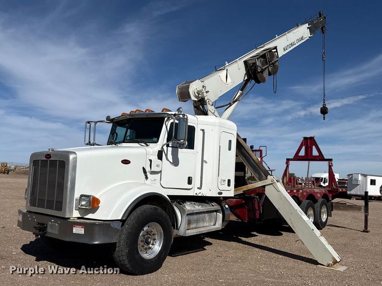 image for item DH1930 2011 Peterbilt 365 crane truck