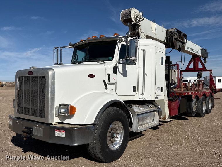 image for item DH1930 2011 Peterbilt 365 crane truck