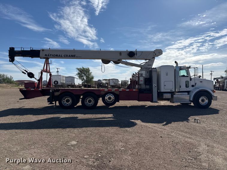 image for item DH1930 2011 Peterbilt 365 crane truck