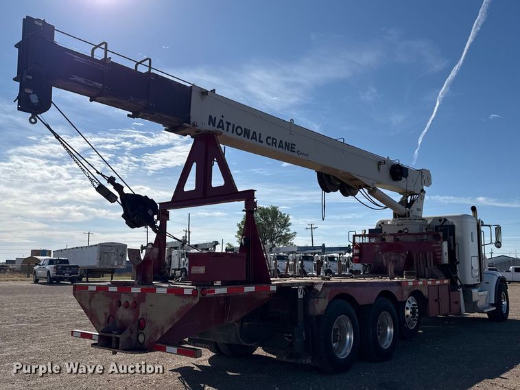 image for item DH1930 2011 Peterbilt 365 crane truck