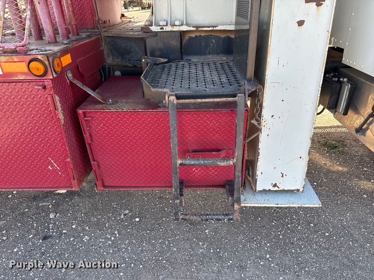 image for item DH1930 2011 Peterbilt 365 crane truck