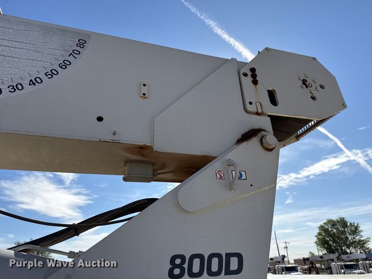 image for item DH1930 2011 Peterbilt 365 crane truck