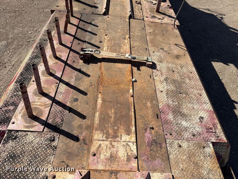 image for item DH1930 2011 Peterbilt 365 crane truck