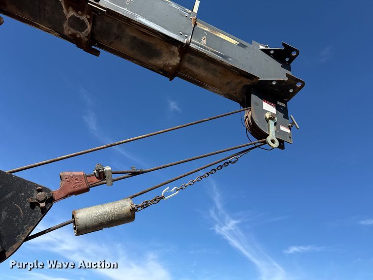 image for item DH1930 2011 Peterbilt 365 crane truck