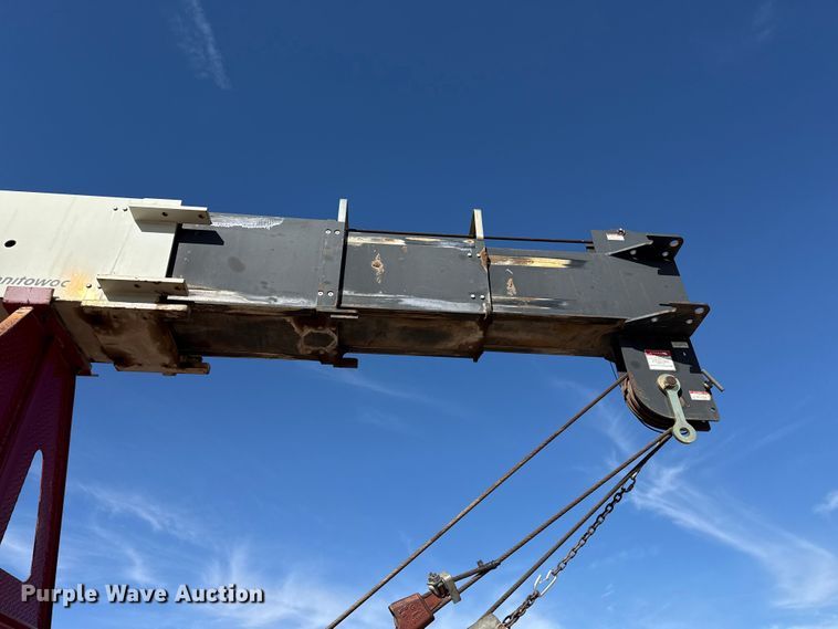 image for item DH1930 2011 Peterbilt 365 crane truck