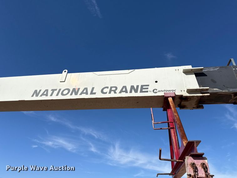 image for item DH1930 2011 Peterbilt 365 crane truck