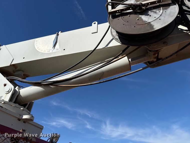 image for item DH1930 2011 Peterbilt 365 crane truck