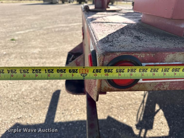 image for item DH1930 2011 Peterbilt 365 crane truck