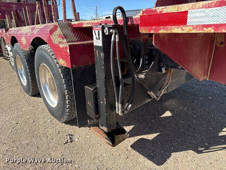 image for item DH1930 2011 Peterbilt 365 crane truck