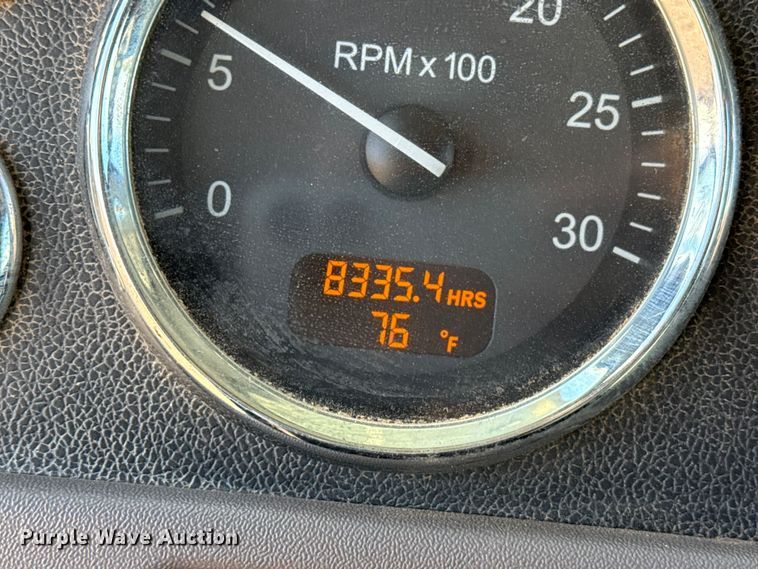 image for item DH1930 2011 Peterbilt 365 crane truck