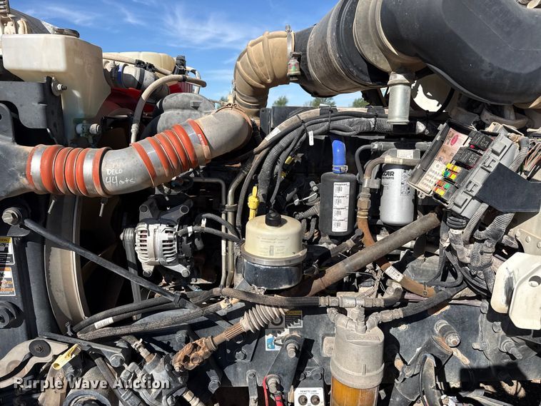 image for item DH1930 2011 Peterbilt 365 crane truck