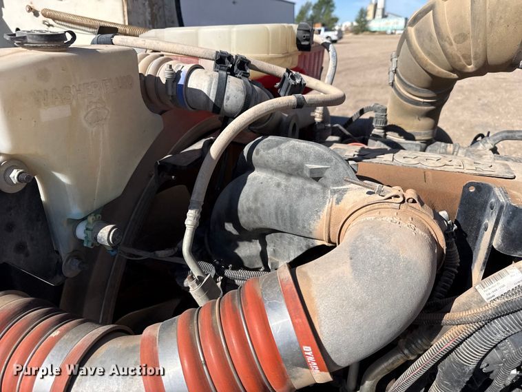 image for item DH1930 2011 Peterbilt 365 crane truck