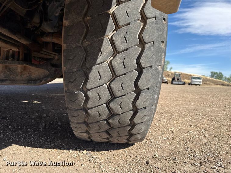 image for item DH1930 2011 Peterbilt 365 crane truck