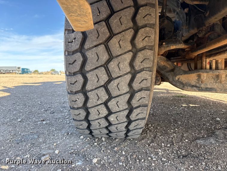 image for item DH1930 2011 Peterbilt 365 crane truck