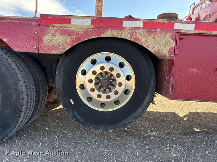 image for item DH1930 2011 Peterbilt 365 crane truck