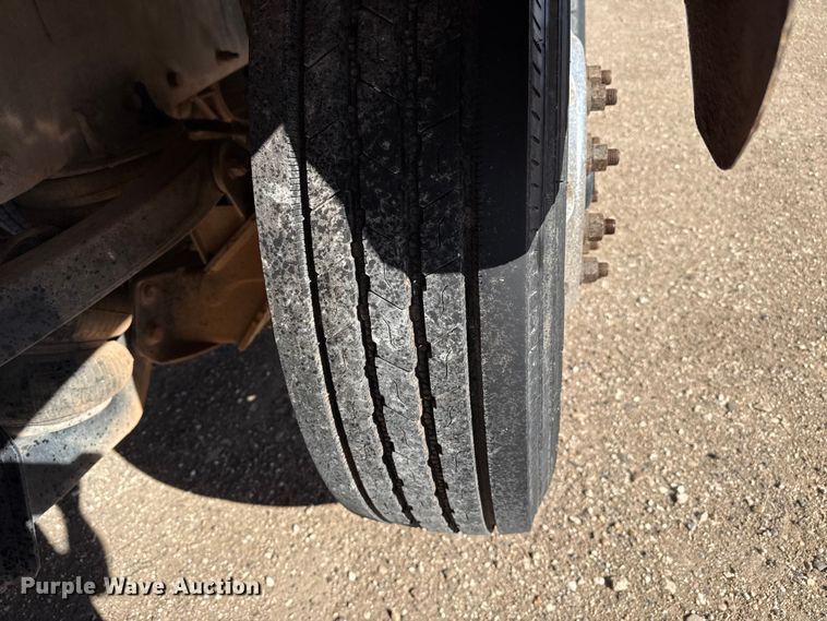 image for item DH1930 2011 Peterbilt 365 crane truck