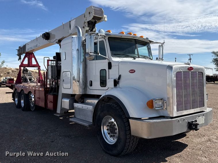 image for item DH1931 2015 Peterbilt 365 crane truck