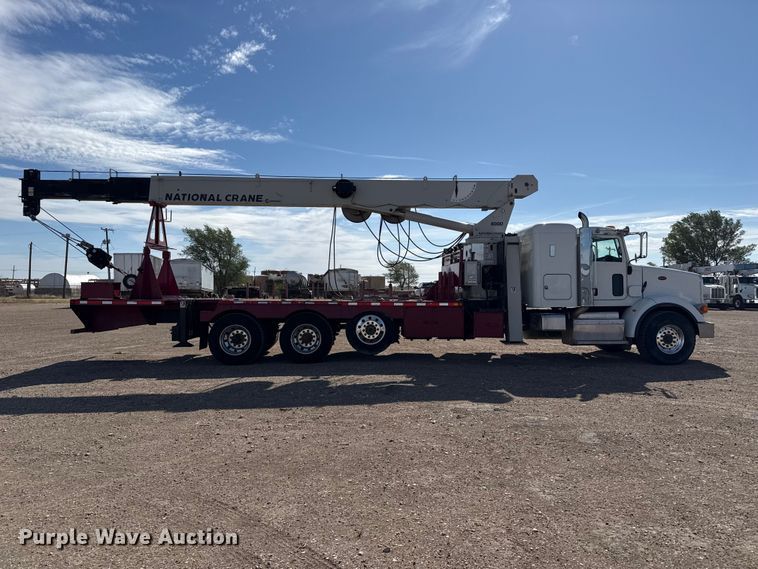 image for item DH1931 2015 Peterbilt 365 crane truck