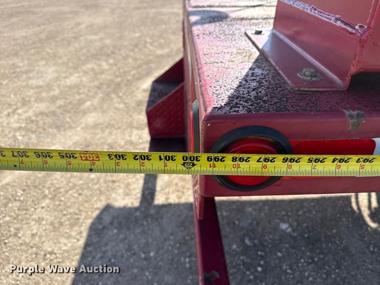 image for item DH1931 2015 Peterbilt 365 crane truck