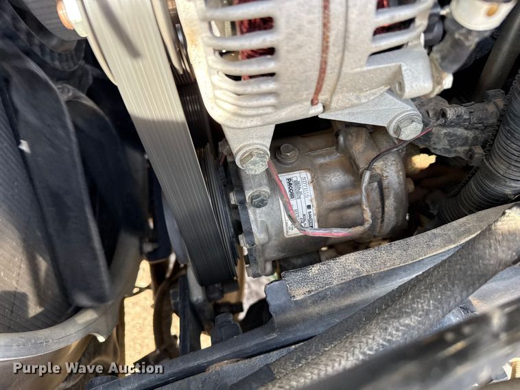 image for item DH1931 2015 Peterbilt 365 crane truck