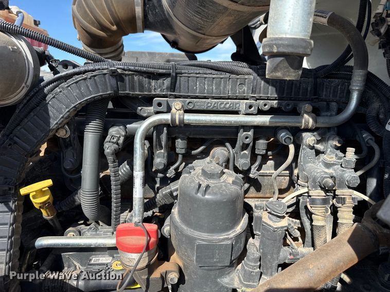 image for item DH1931 2015 Peterbilt 365 crane truck