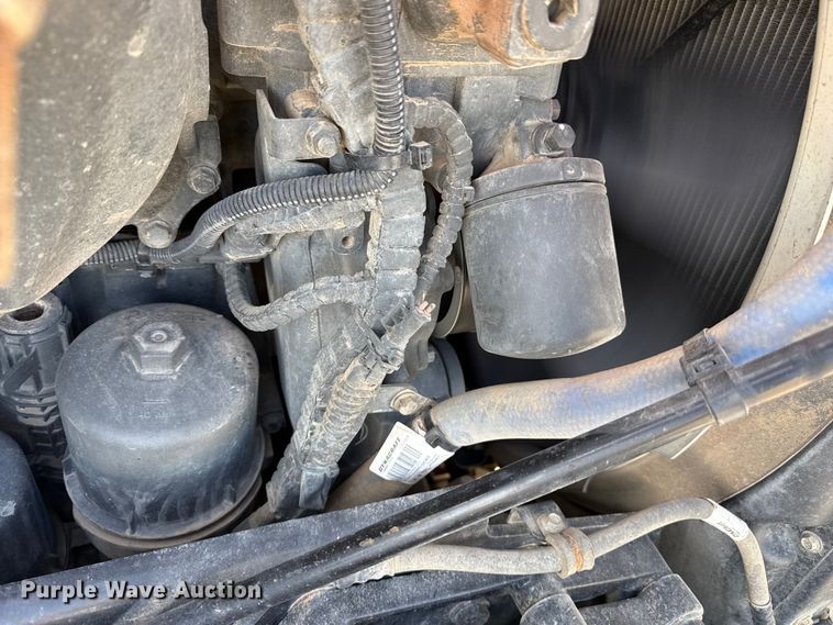 image for item DH1931 2015 Peterbilt 365 crane truck