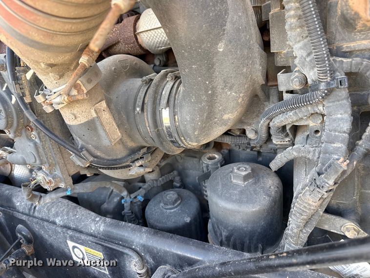 image for item DH1931 2015 Peterbilt 365 crane truck