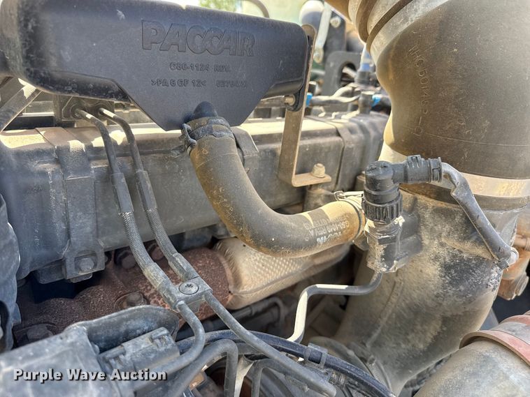 image for item DH1931 2015 Peterbilt 365 crane truck