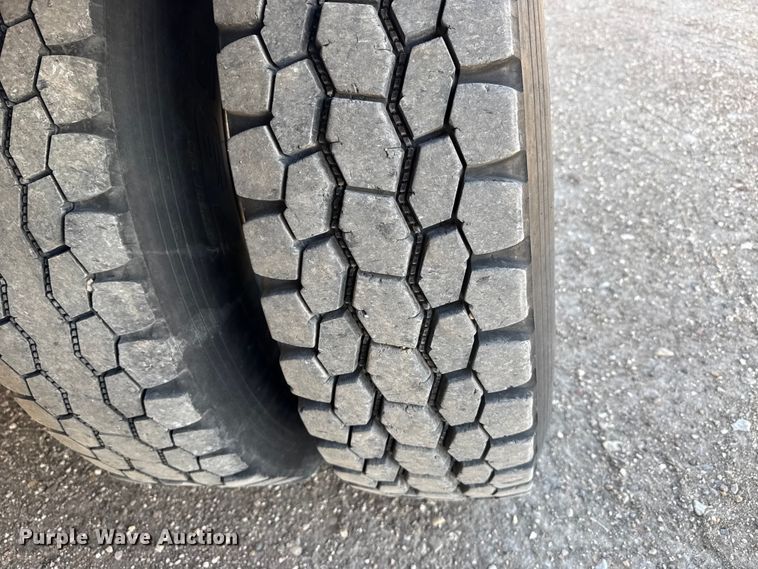 image for item DH1931 2015 Peterbilt 365 crane truck