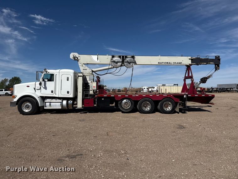 image for item DH1932 2013 Peterbilt 365 crane truck