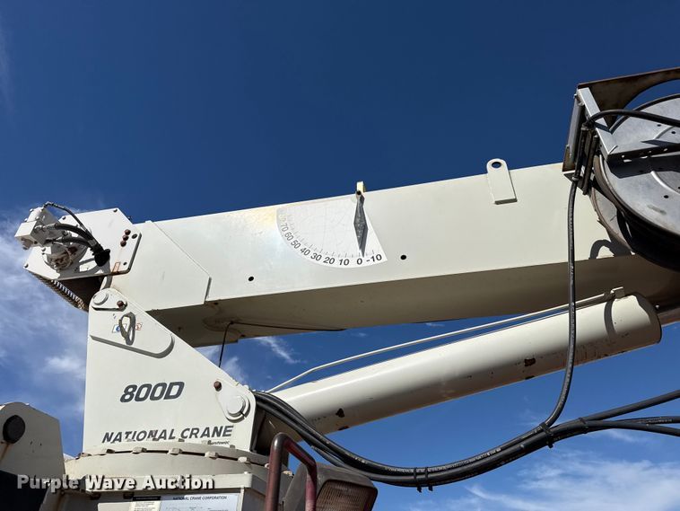 image for item DH1932 2013 Peterbilt 365 crane truck