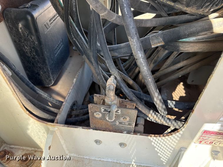 image for item DH1932 2013 Peterbilt 365 crane truck