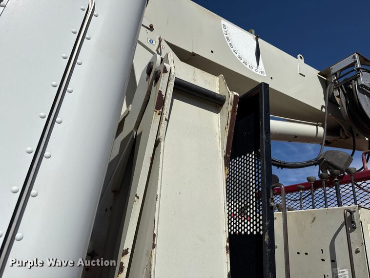 image for item DH1932 2013 Peterbilt 365 crane truck