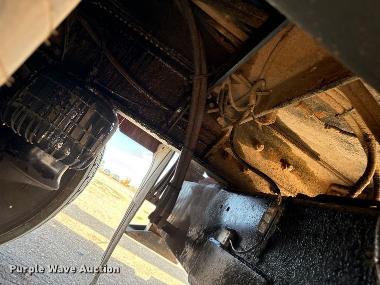 image for item DH1932 2013 Peterbilt 365 crane truck