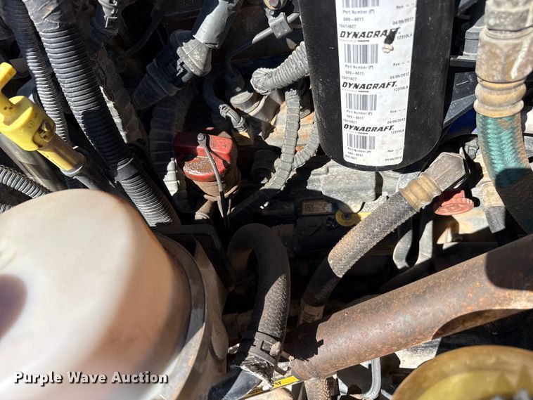 image for item DH1932 2013 Peterbilt 365 crane truck