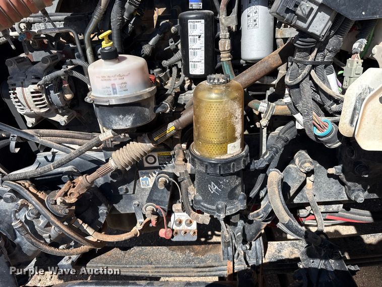 image for item DH1932 2013 Peterbilt 365 crane truck