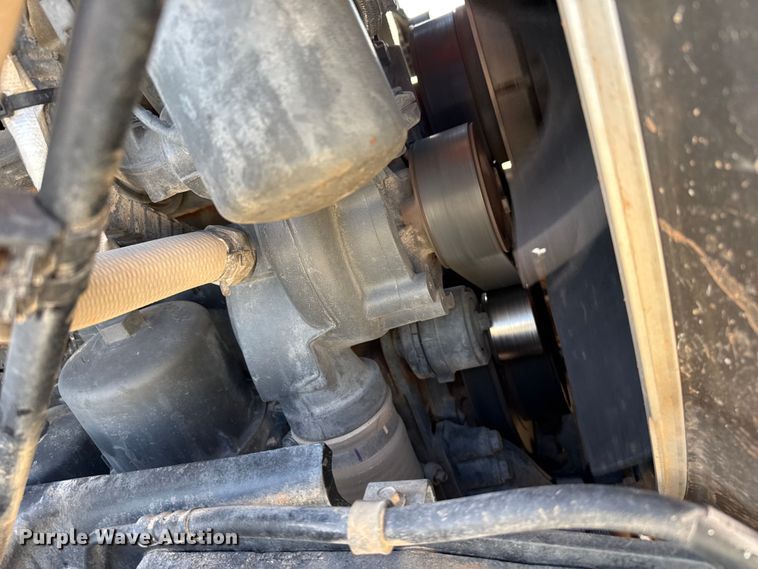 image for item DH1932 2013 Peterbilt 365 crane truck