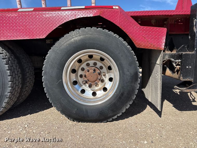 image for item DH1932 2013 Peterbilt 365 crane truck