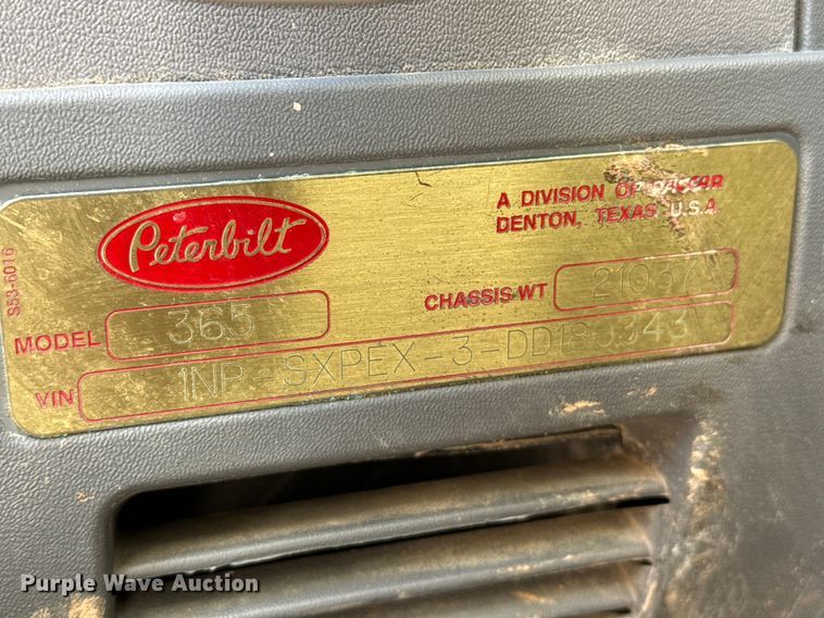 image for item DH1932 2013 Peterbilt 365 crane truck