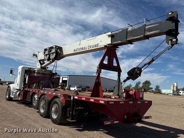 image for item DH1933 2013 Peterbilt 365 crane truck